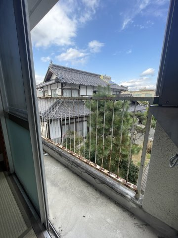 津山口Fアパートのバルコニー