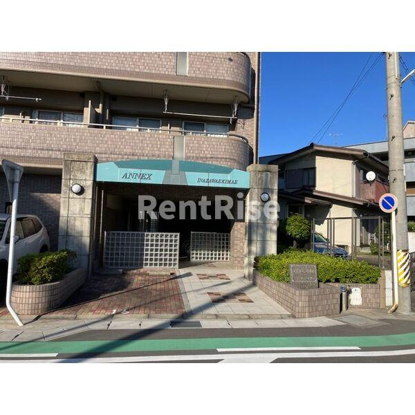 アネックス稲沢駅前の駐車場