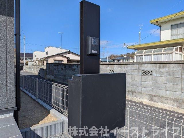 【新築戸建】　いわき市泉玉露1丁目1期　全3棟|3号棟写真　ＴＶモニター付きインターホンのしたに郵便受けがついています