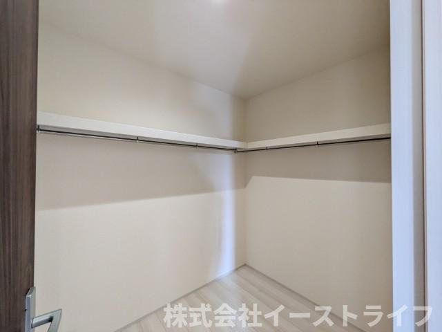 【新築戸建】　いわき市泉玉露1丁目1期　全3棟の収納|3号棟写真　2階ホール脇にもウォークインクローゼットがあるので、ファミリークロークとしても活用できます！