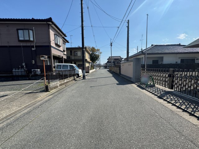 想定年間賃料　360万　想定利回り　4.8％　鉄筋コンクリート造の周辺