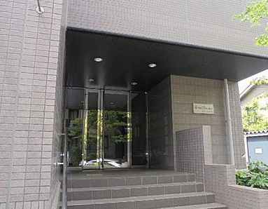 【エントランス】 | メゾン・シャルマン | 毎日通るエントランスはこのようになっています