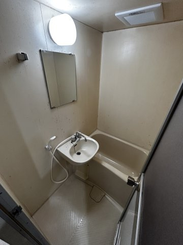 シャトレーヌ北島の浴室