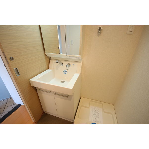 aLATO白壁　名古屋市賃貸　仲介手数料無料の洗面所