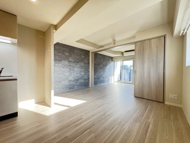 ミラージュパレス本町Departの居間・リビング