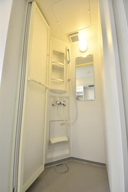 グラード氷川台の浴室