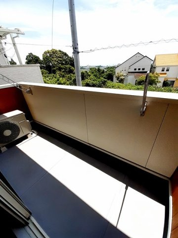 ルミエール伊川のバルコニー