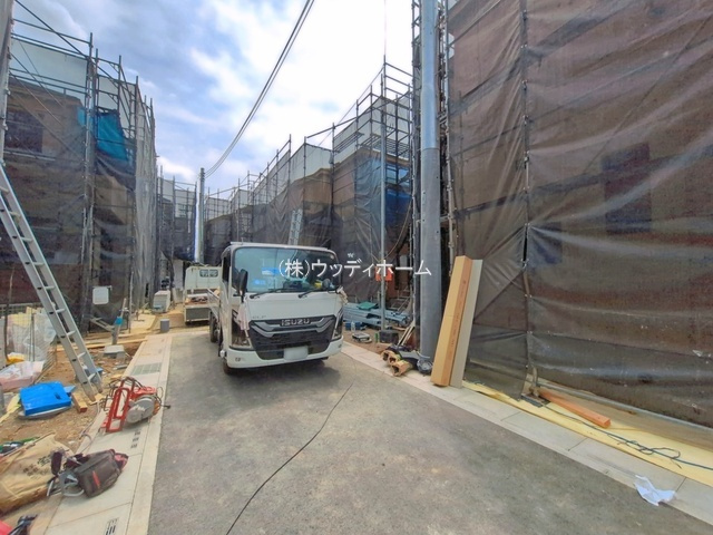 春日部市大枝　新築一戸建て　G号棟の前面道路含む現地写真