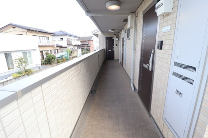 リヴェール見和のエントランス|建物の内部です