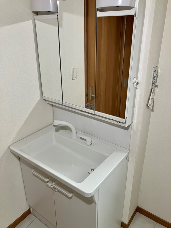 馬橋戸建の洗面所