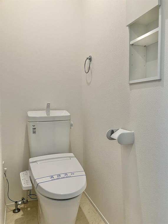 駒木戸建のトイレ