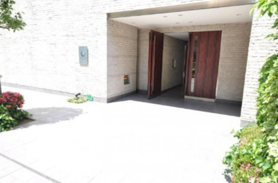 【エントランス】 | カスタリア荒川 | 毎日通るエントランスはこのようになっています