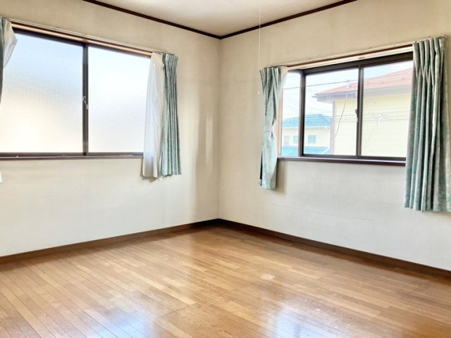 御蔵戸建の内装