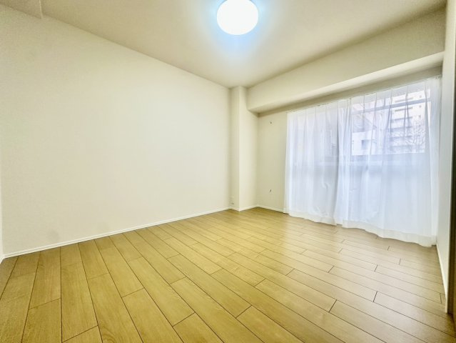 北目町ハイツの洋室