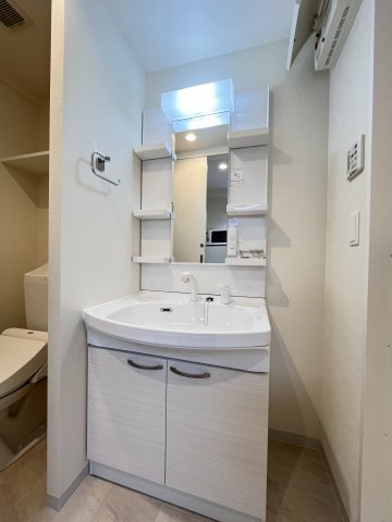 大阪市都島区網島町の賃貸マンションの洗面所