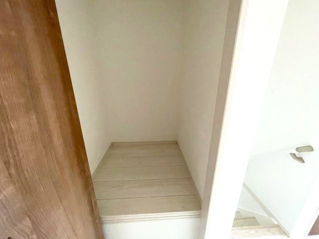佐伯区屋代1丁目　№36416の収納|2階　廊下収納