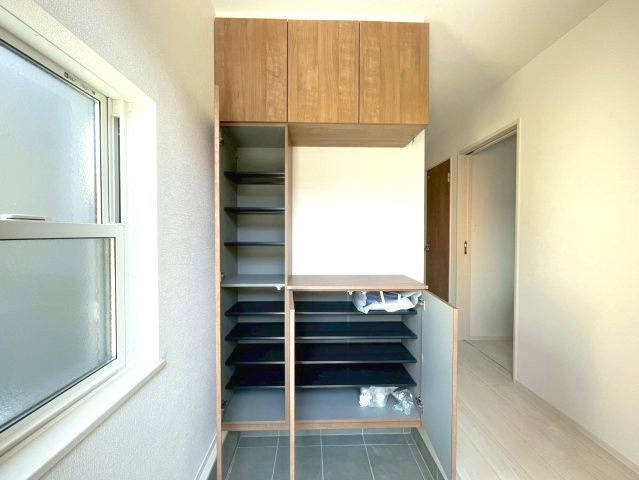 佐伯区屋代1丁目　№36416の収納|シューズボックス付き