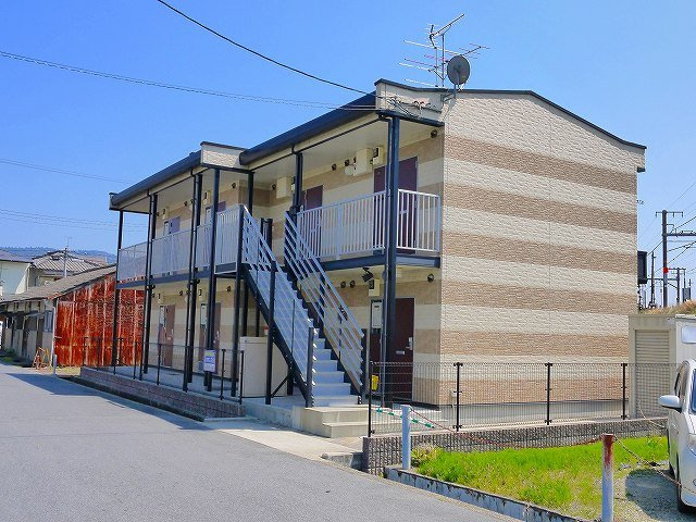 レオパレスフローラ