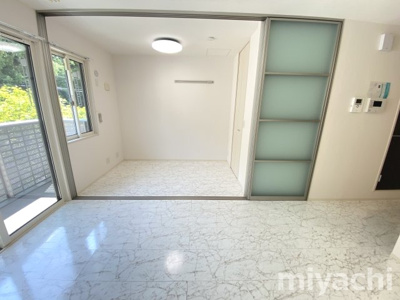 【洋室】 | カーサフェリオ南佐古