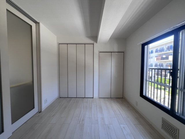 松が丘住宅14号棟の洋室