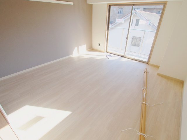 ＴＮコーポ向洋駅前の居間・リビング