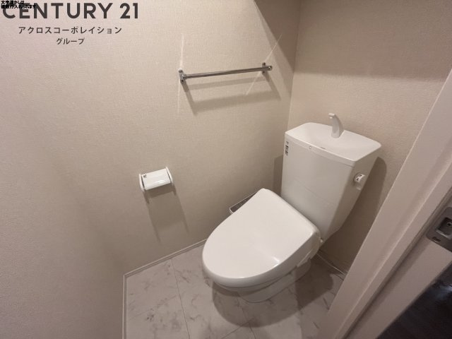ウォシュレット付きのトイレです♪