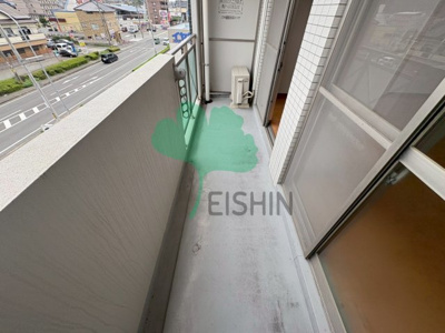 【バルコニー】 |  カラコレス3 | 日当たりの良いバルコニーです！