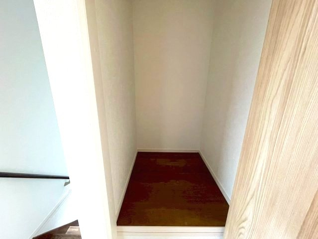 佐伯区屋代1丁目　№36415の収納|2階廊下収納