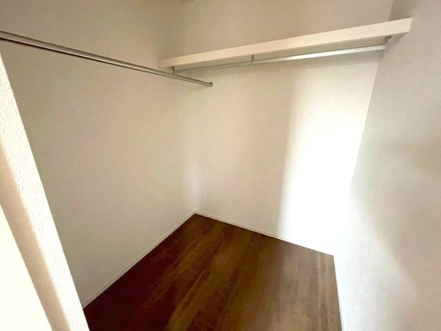 佐伯区屋代1丁目　№36415の収納|洋室8帖内WIC
