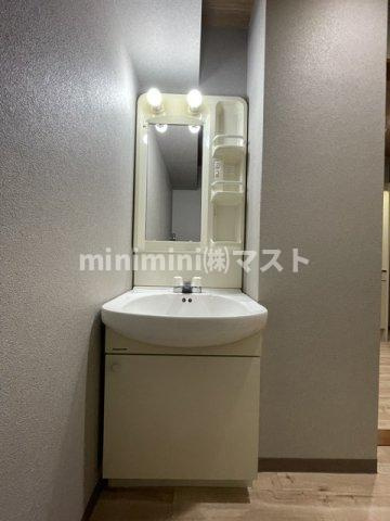 MIYO87天下茶屋の洗面所