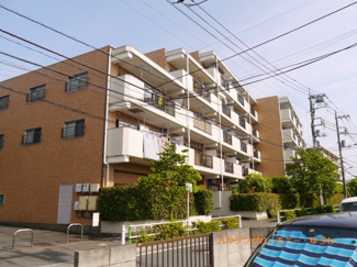 【外観】 | 住む人を映し出す洗練された佇まいは、いつまでも輝き続けながらいつしか街の風景に溶け込んでいきます。