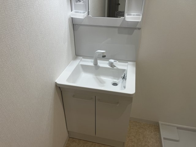 【洗面所】 | エルミタージュ小若江1号館 | 独立洗面台