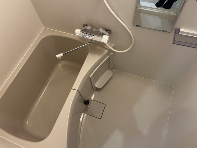 【浴室】 | エルミタージュ小若江1号館 | コンパクトで使いやすいお風呂です