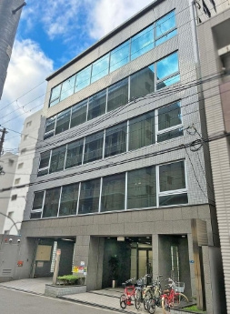 杉本ビルの外観