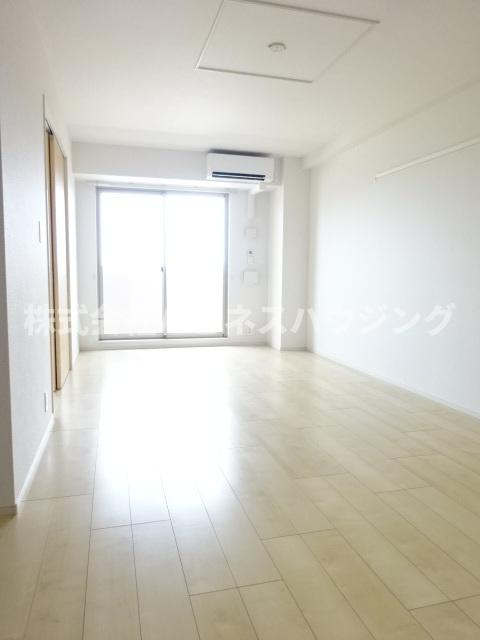 リベラ　サンリット　カーサの洋室