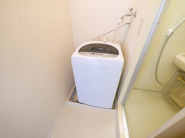 レオパレス奈良東の設備|嬉しい室内洗濯機置き場がございます。