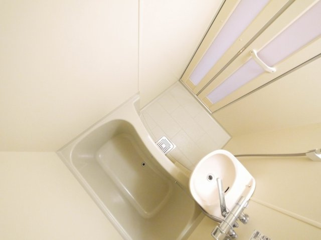 レオパレス奈良東の浴室|日々の疲れを癒すお風呂付です