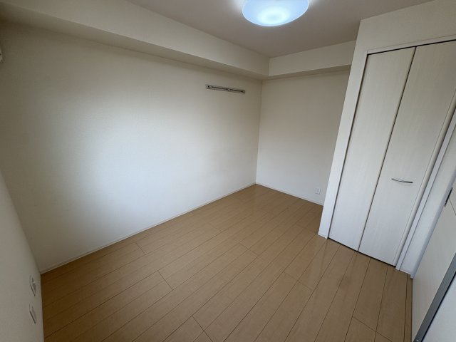 キャンフルローレルの寝室