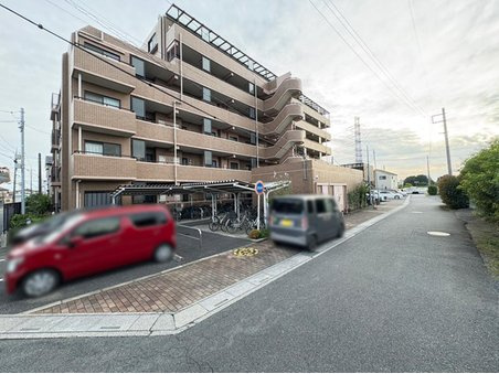 エクレール豊春Ⅲの外観|外観もきれいです