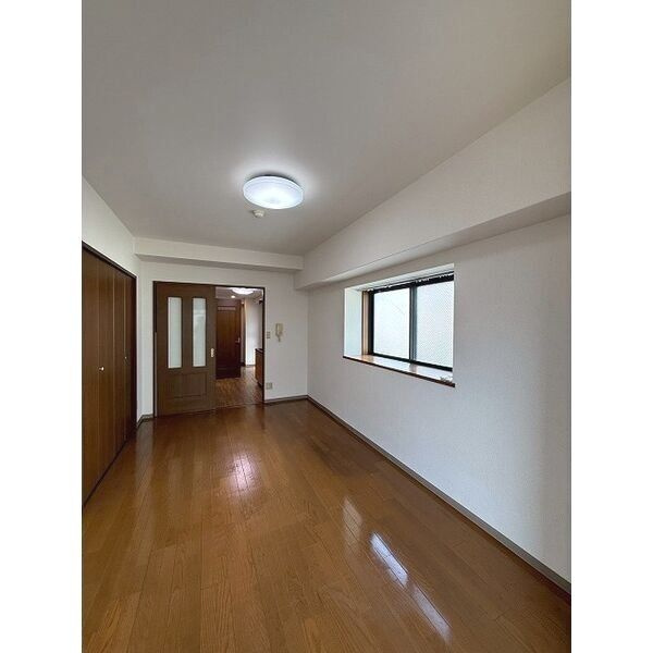 シュロス野口Ⅱの居間・リビング