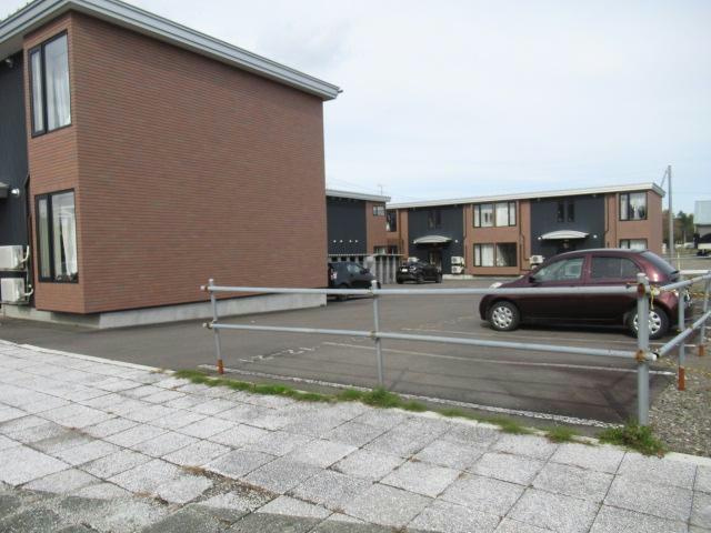 PLAIN⑫の駐車場