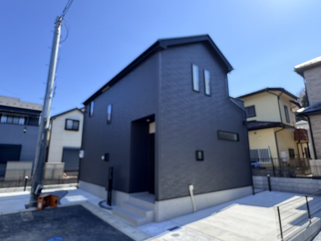 松戸市新作新築戸建【上本郷小学校：9分】の外観|4号棟外観・完成済み内覧可能です！