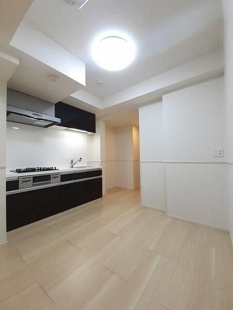 フェリシアス竜泉の居間・リビング