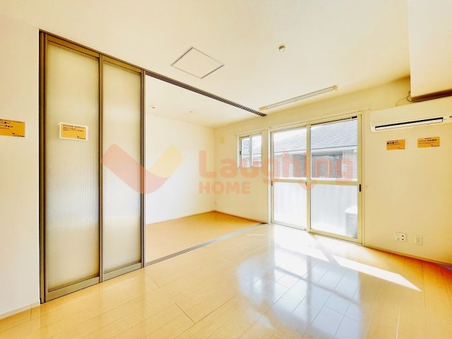 オリーヴァ東合川の洋室