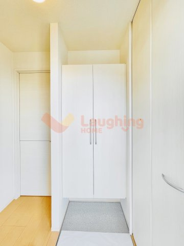 オリーヴァ東合川の玄関