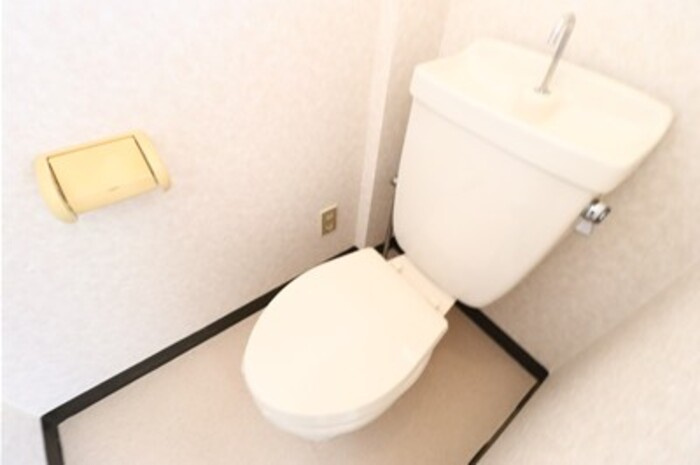マルマツハイツ　Aのトイレ|清潔感のあるトイレです