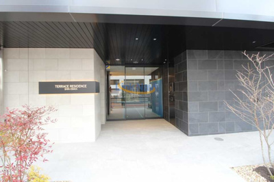 【エントランス】 | テラスレジデンス新大阪