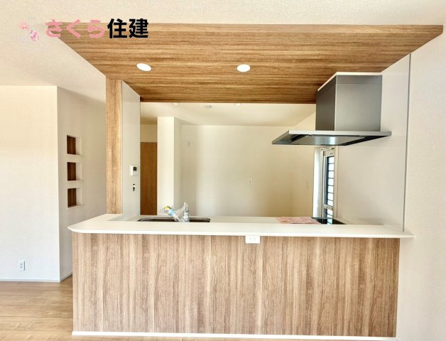 ブルーミングガーデン住吉町　4号棟の内観：施工例|同社施工物件の写真です。省エネ仕様の給湯器です。お風呂のお湯はりもボタン１つで自動です			
