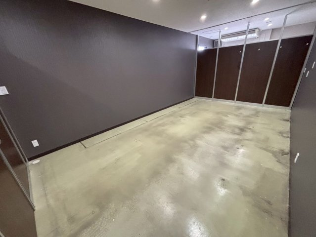 欠町字広見西通貸店舗・事務所の内装