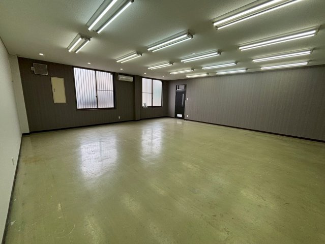 欠町字広見西通貸店舗・事務所の内装